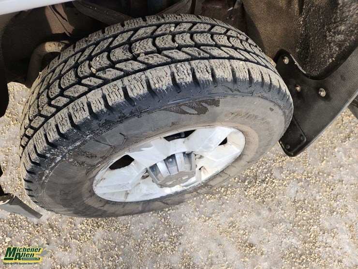 2017-gmc-sierra-3500hd-image-10