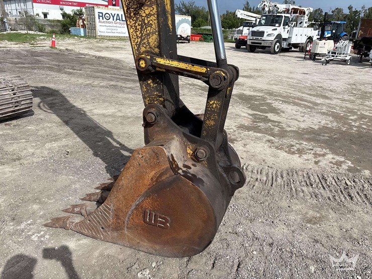 2005-kobelco-135sr-image-20