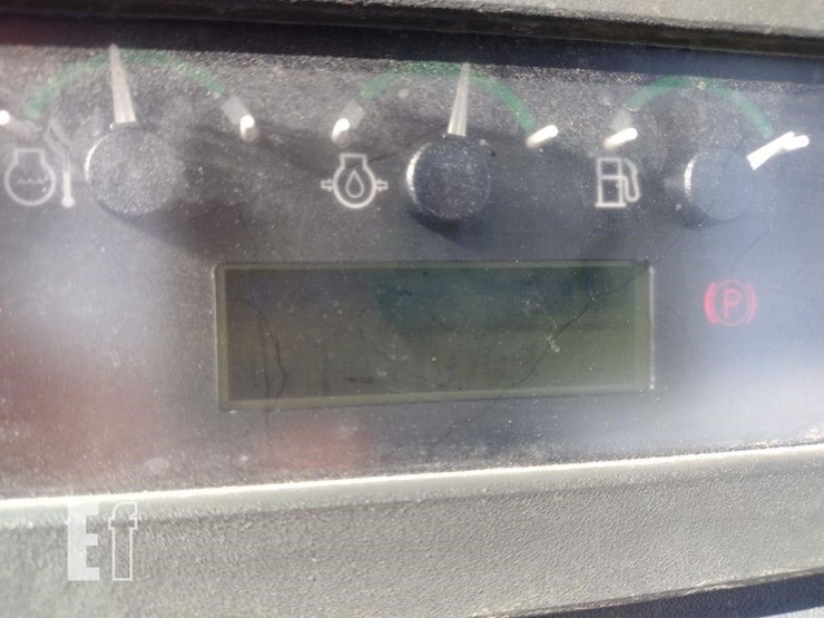 2020-deere-450k-image-6