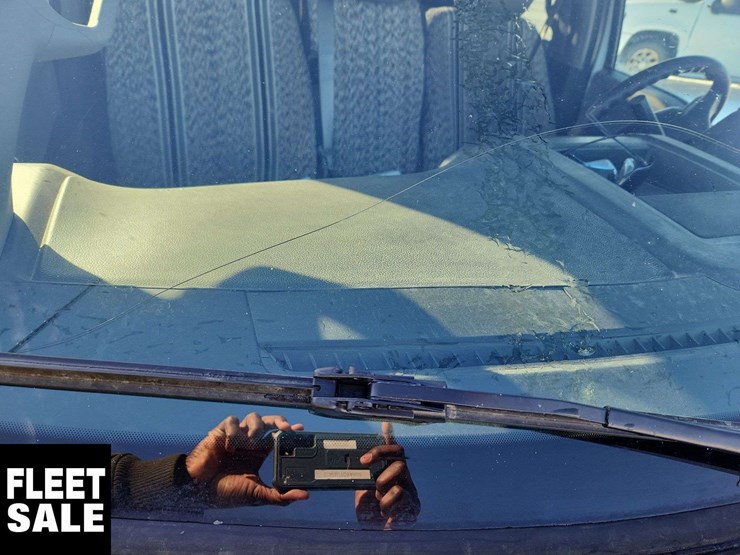 2020-ford-f150-xl-image-24