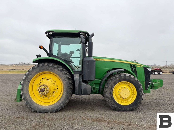 2011-john-deere-8310r-image-6