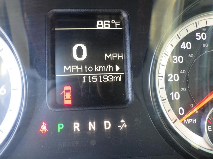 2016-dodge-2500-image-14