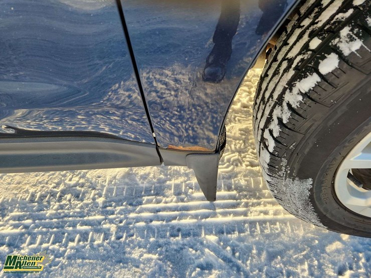 2017-chevrolet-equinox-lt-image-32