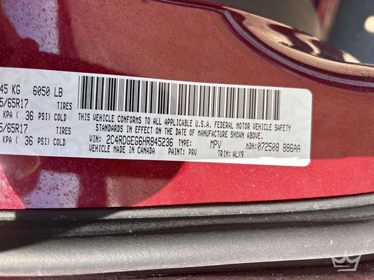 2017-dodge-grand-caravan-image-5