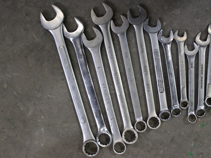 various-size-set-of-wrenches-image-2
