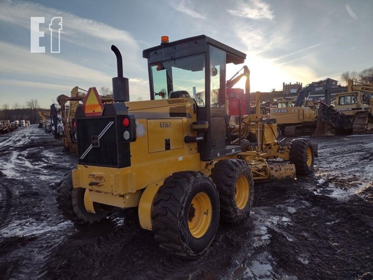 2004-volvo-g86-image-41