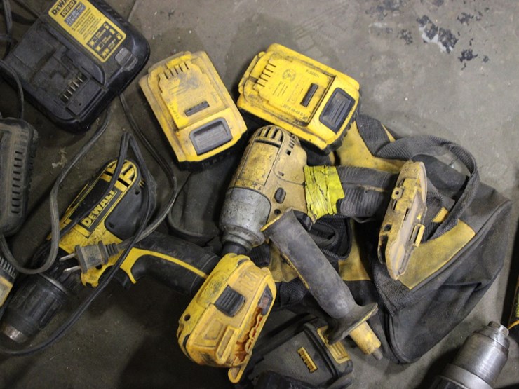 misc-cordless-dewalt-tools-image-2