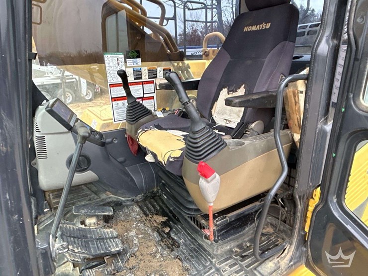 2015-komatsu-pc360-image-15