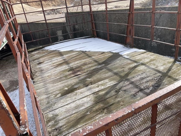 meyers-16'-hay-wagon-image-3