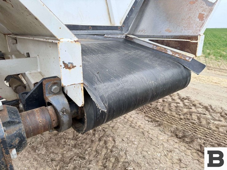 international-4400-image-39