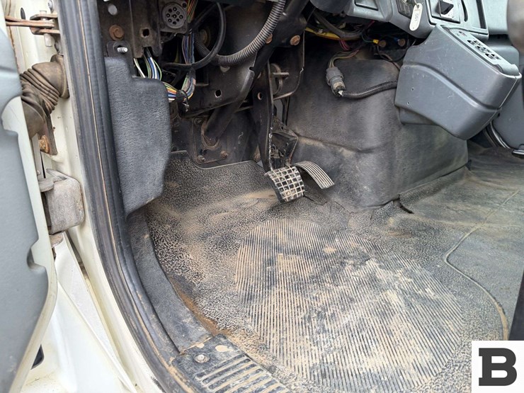 international-4400-image-73