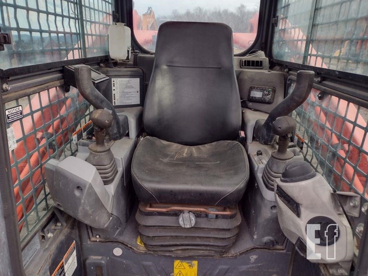 2019-kubota-svl95-2s-image-13