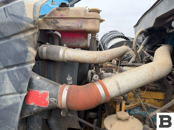 2003-international-7600-image-41