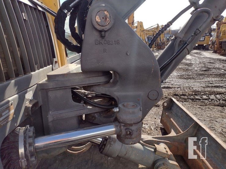 2006-volvo-ecr88-image-23