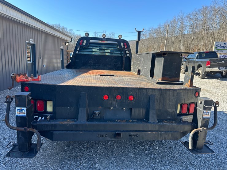 2012-ford-f550-image-3