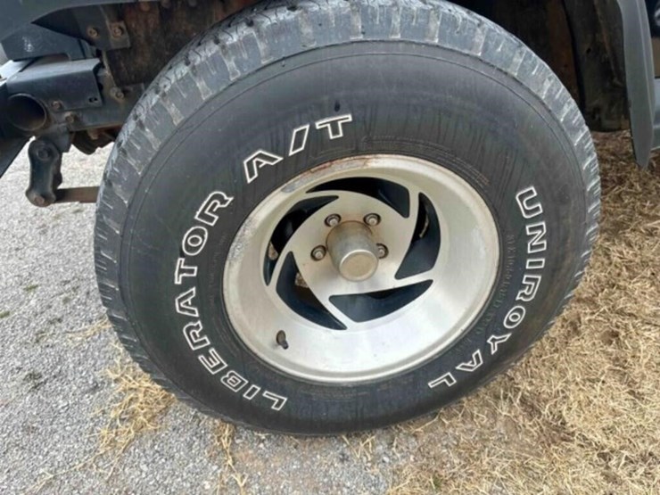 1989-jeep-wrangler-image-18