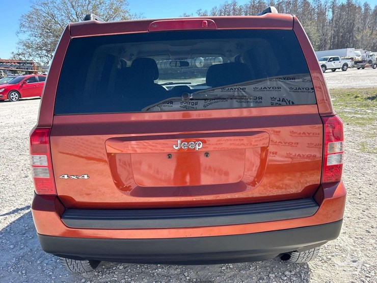 2012-jeep-patriot-image-25