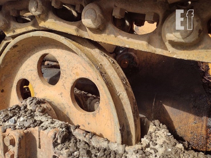 komatsu-d31a-17-image-24