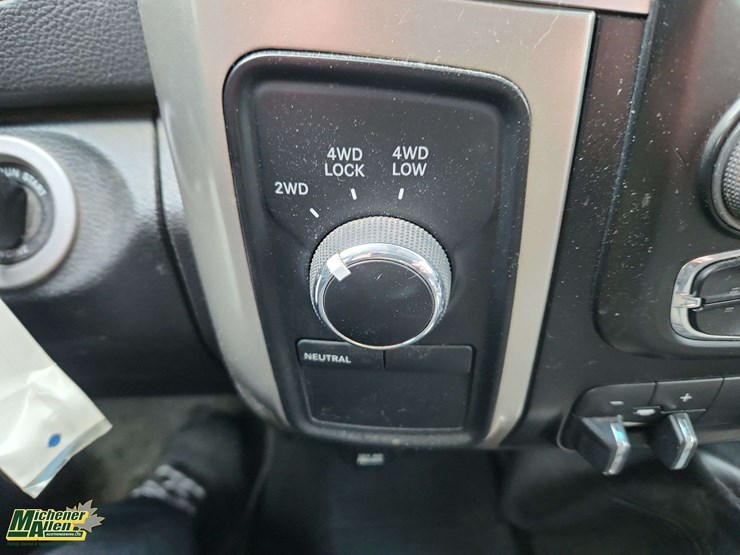 2017-dodge-3500-image-22