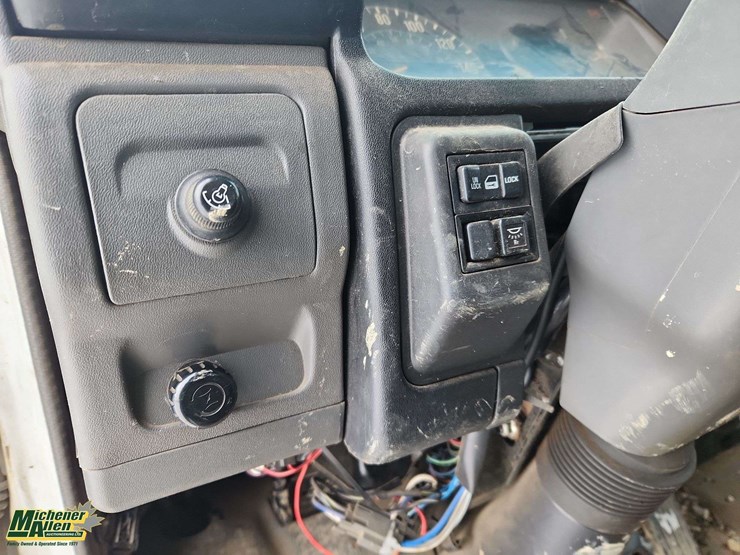 2003-gmc-w4500-image-18