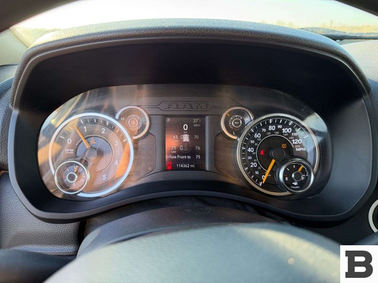 2019-dodge-2500-image-37