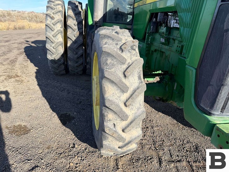 1997-john-deere-8300-image-13