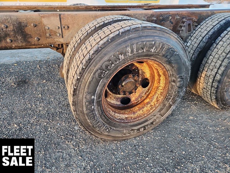 2005-international-workstar-7400-image-12