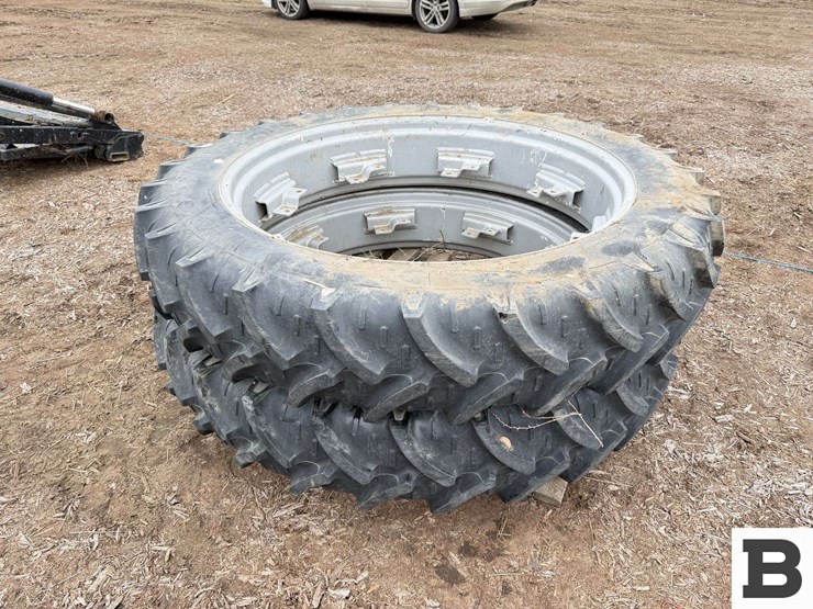 kleber-12.4r46-tires-and-rims---pasco,-wa-image-2