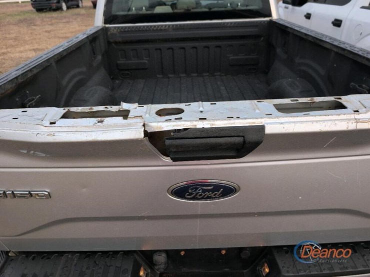 2016-ford-f150-image-12