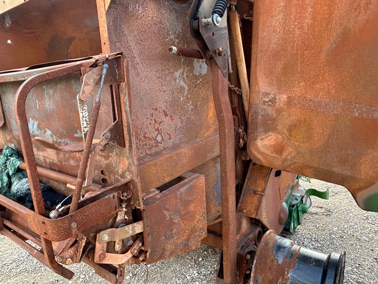 john-deere-460m-image-5