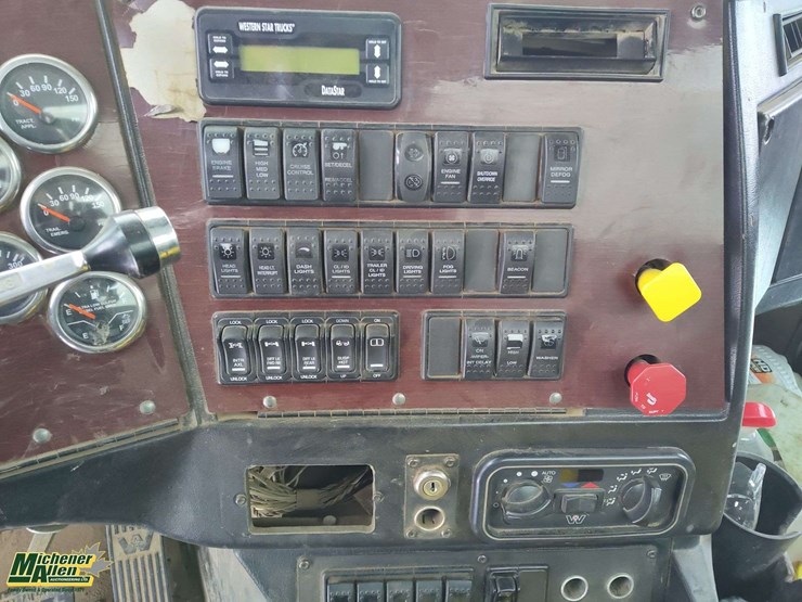 2014-western-star-4700-image-15