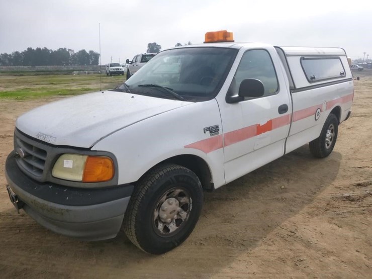 2004-ford-f150-image-1