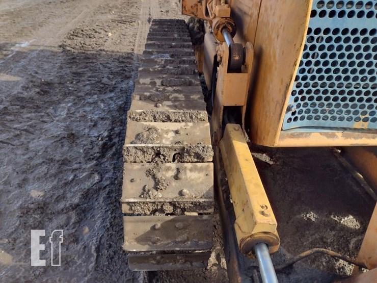 komatsu-d31a-17-image-37