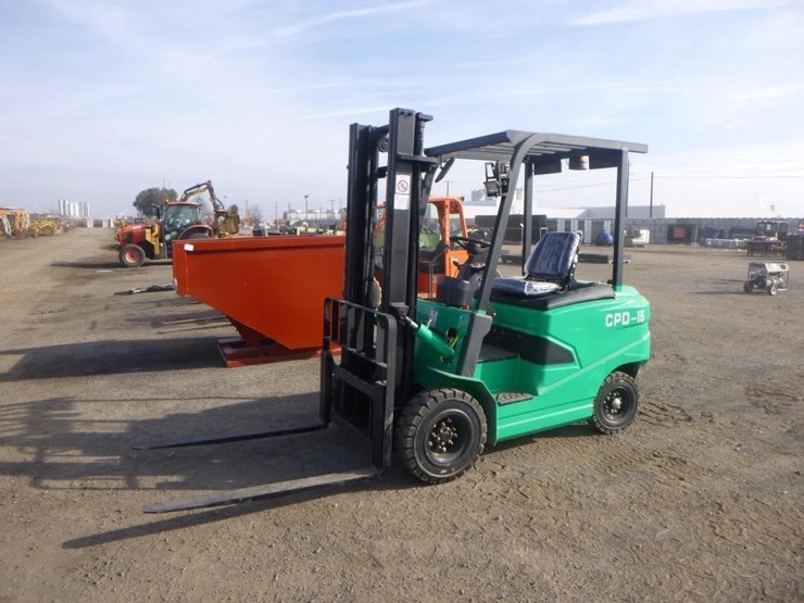 sdlool-d15-forklift-image-1