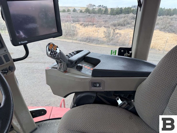 2012-case-ih-600-image-96