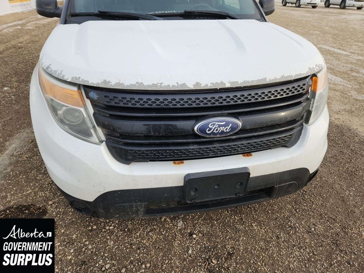 2013-ford-explorer-image-30