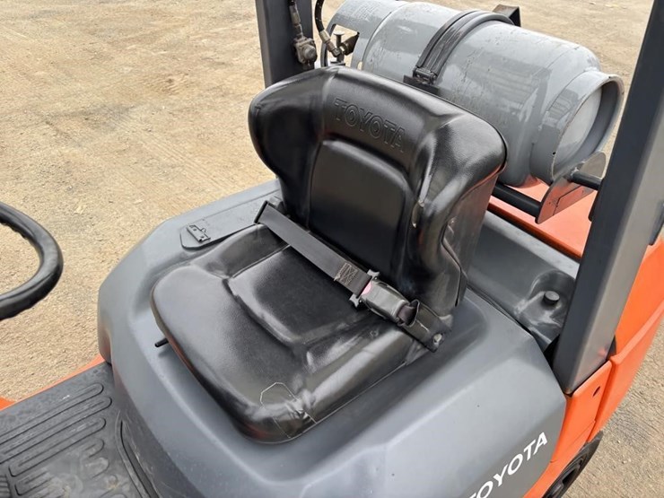 toyota-7fgu25-image-17