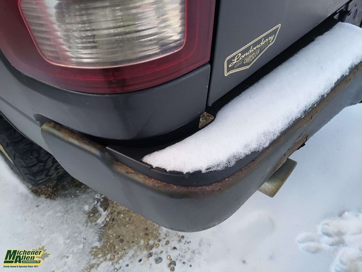 2016-dodge-1500-image-28