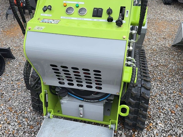 unused-mini-skid-steer-loader-image-5