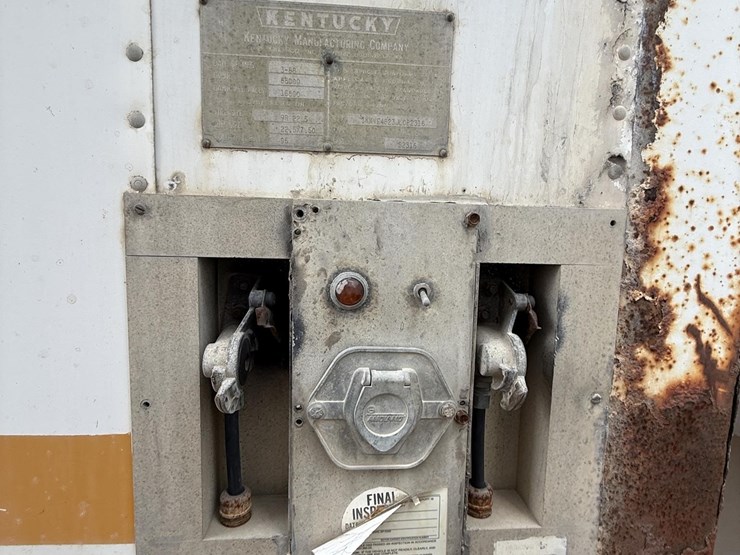 1988-kentucky-trailer-image-2