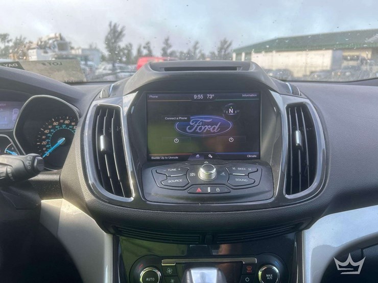 2013-ford-escape-image-17