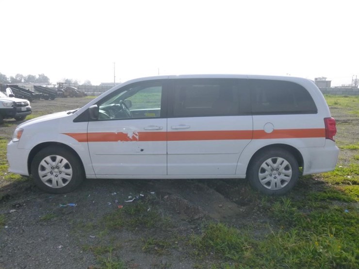 2014-dodge-grand-caravan-image-5