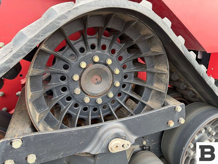 2012-case-ih-600-image-55