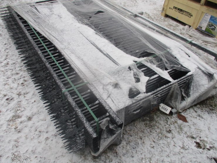 #6883-•-wrought-iron-fence-image-5