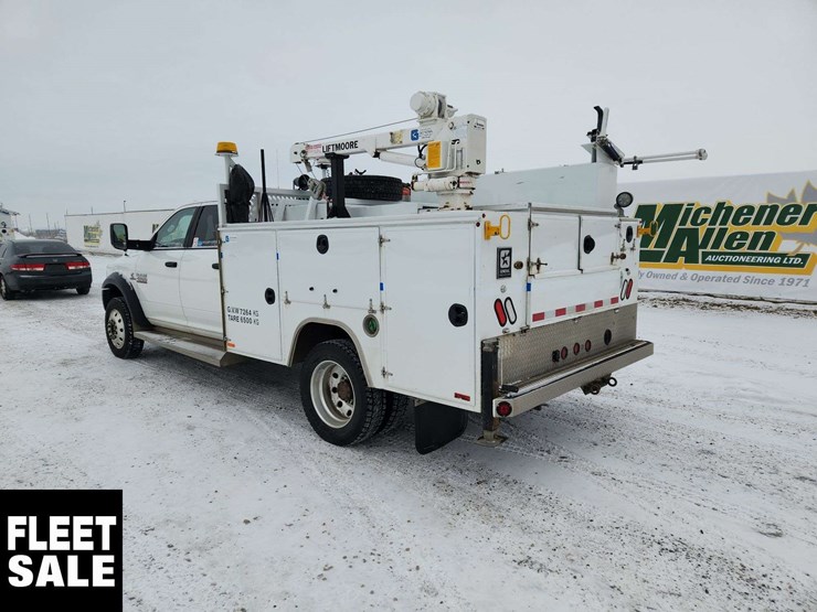 2014-ram-4500-slt-image-3