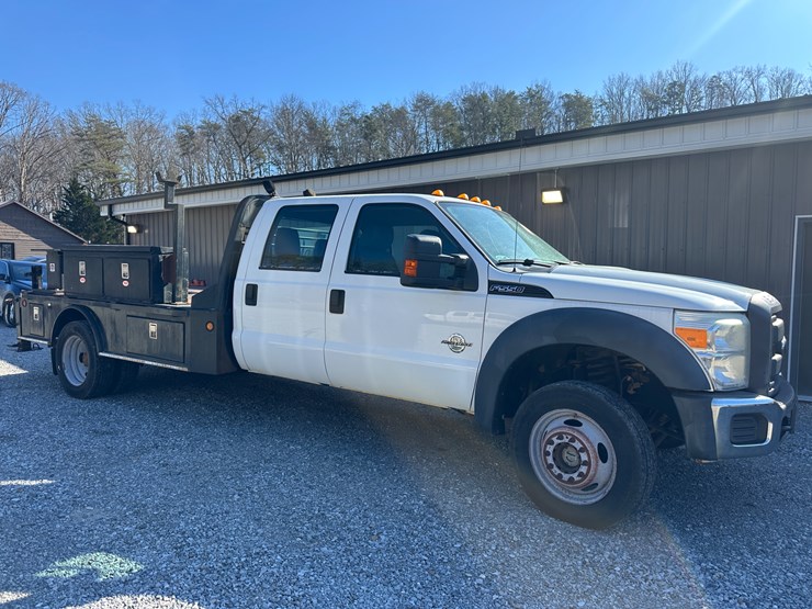 2012-ford-f550-image-1