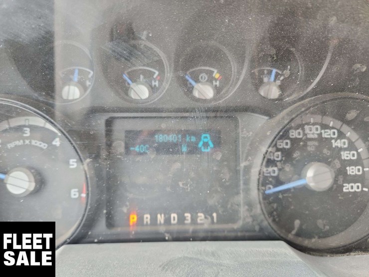 2013-ford-f450-image-27