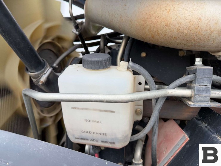 new-holland-t8.330-image-71