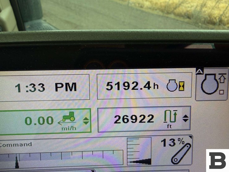 2011-john-deere-8310r-image-80