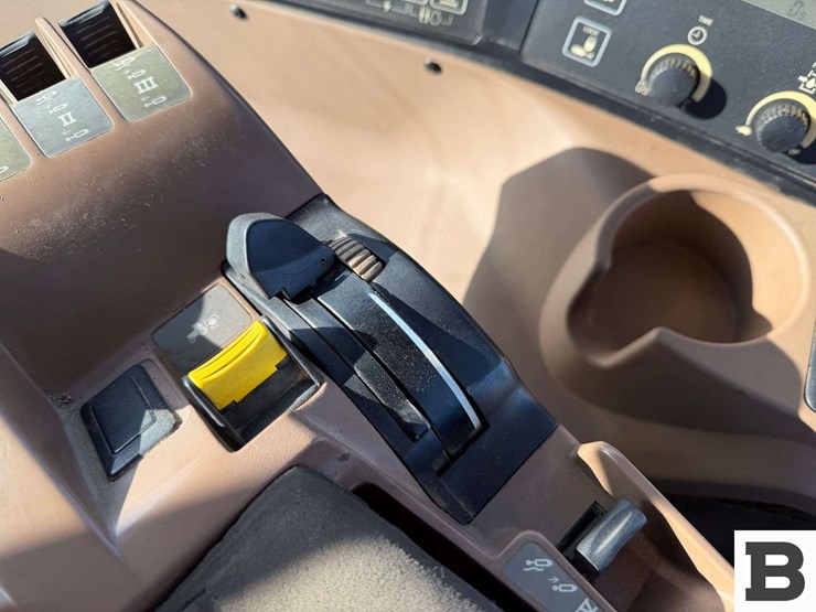 1997-john-deere-8300-image-66